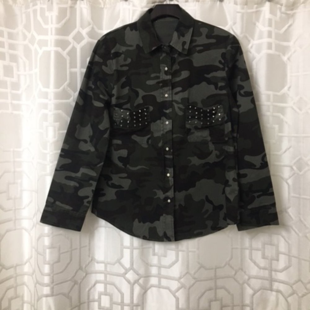 EXPRESS Camo Silver Studded Snap Button Down Shirt